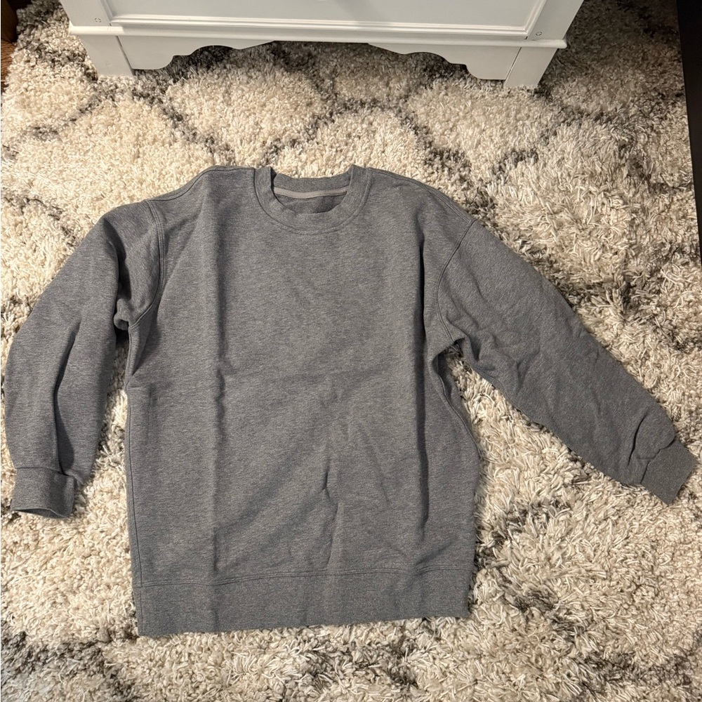 Women’s lululemon crewneck